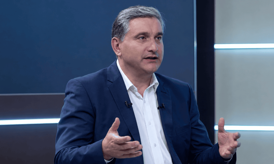 იმ ხალხს, ვინც უკრაინაში იბრძვის, ერთხელ ვიღაცამ პირდაპირ უნდა უთხრას, რომ სინამდვილეში არანაირი გმირები ისინი არ არიან – ზვიად ავალიანი
